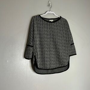 Max studio women’s, medium, black and white woven long sleeve pullover top